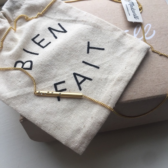 Madewell Snowstar Czech Crystal Pendant Necklace - Picture 6 of 6